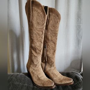 Ariat tall suede western boots 7